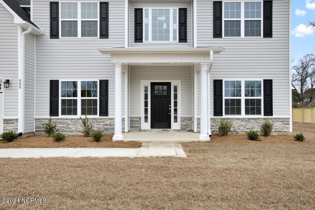 808 Colchester Reef Run