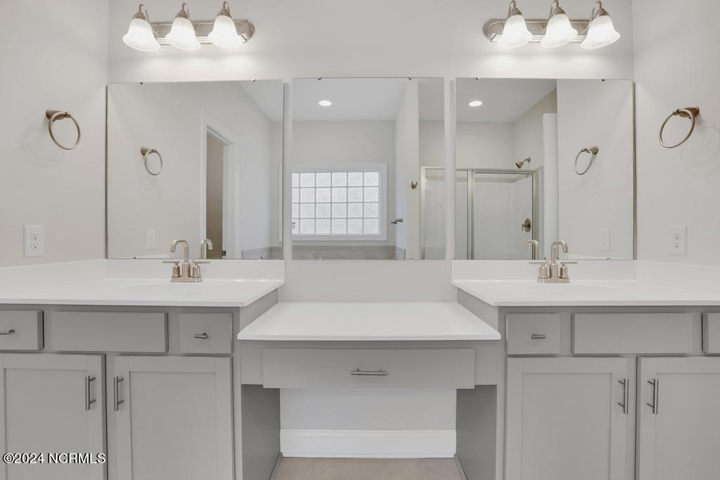 805 Colchester Reef Run