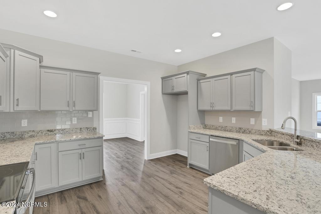 805 Colchester Reef Run