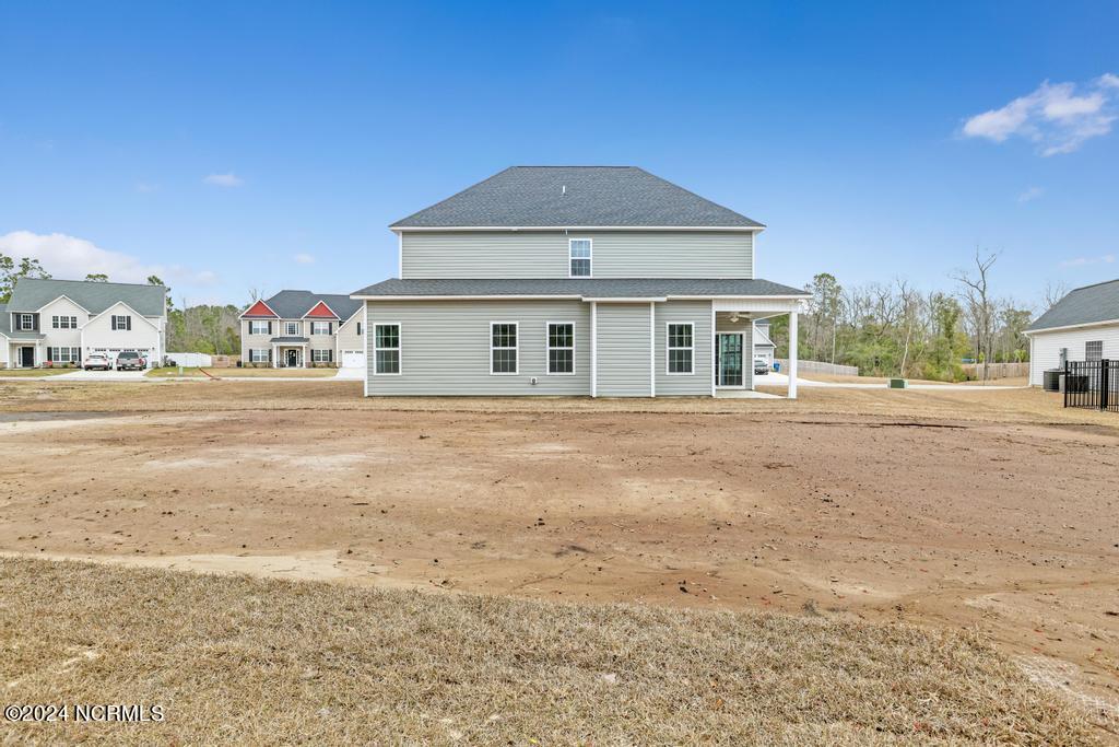 558 White Shoal Way