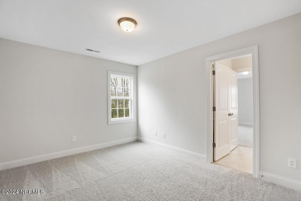 558 White Shoal Way
