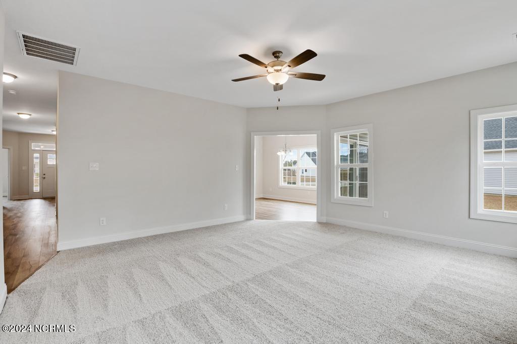 558 White Shoal Way