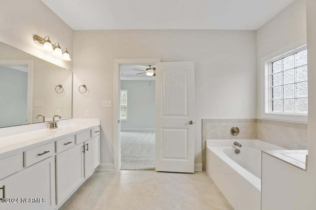 558 White Shoal Way