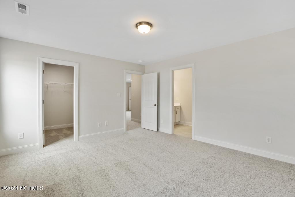 558 White Shoal Way