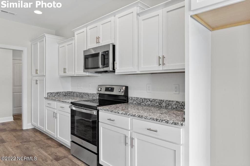 809 Colchester Reef Run