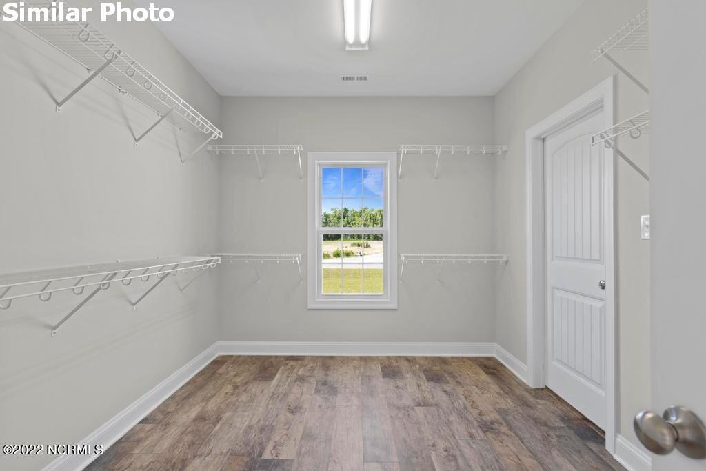 809 Colchester Reef Run