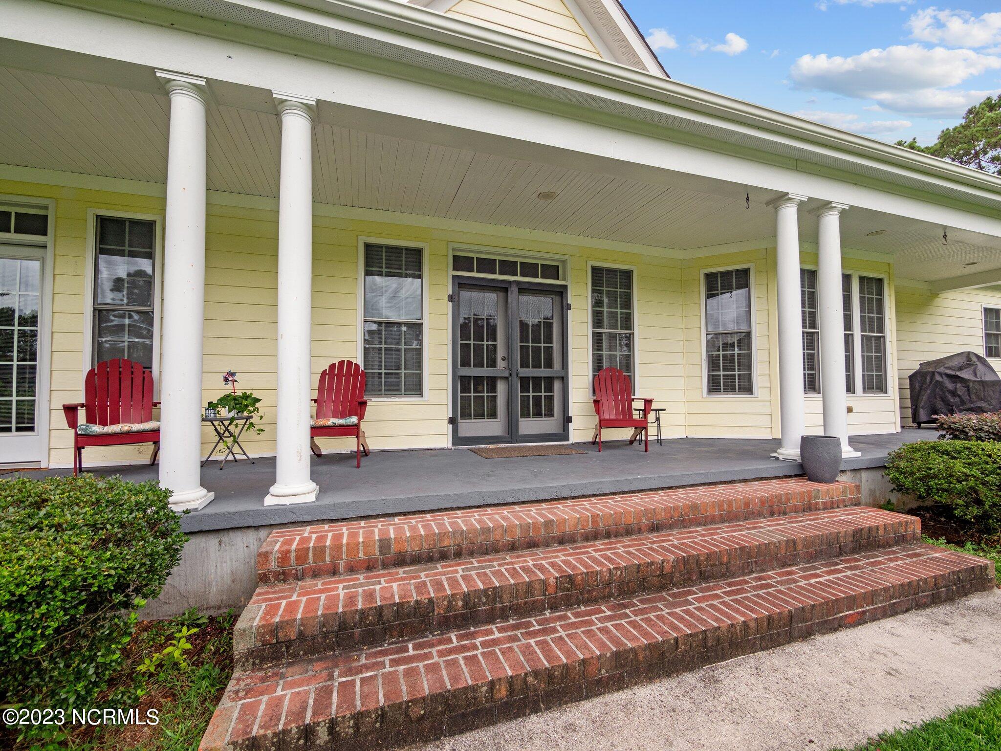 125 Plantation Drive