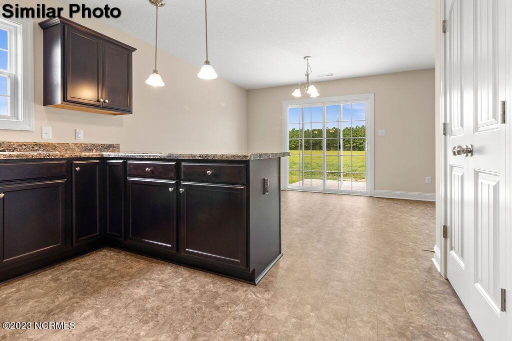 521 E Black Water Lane