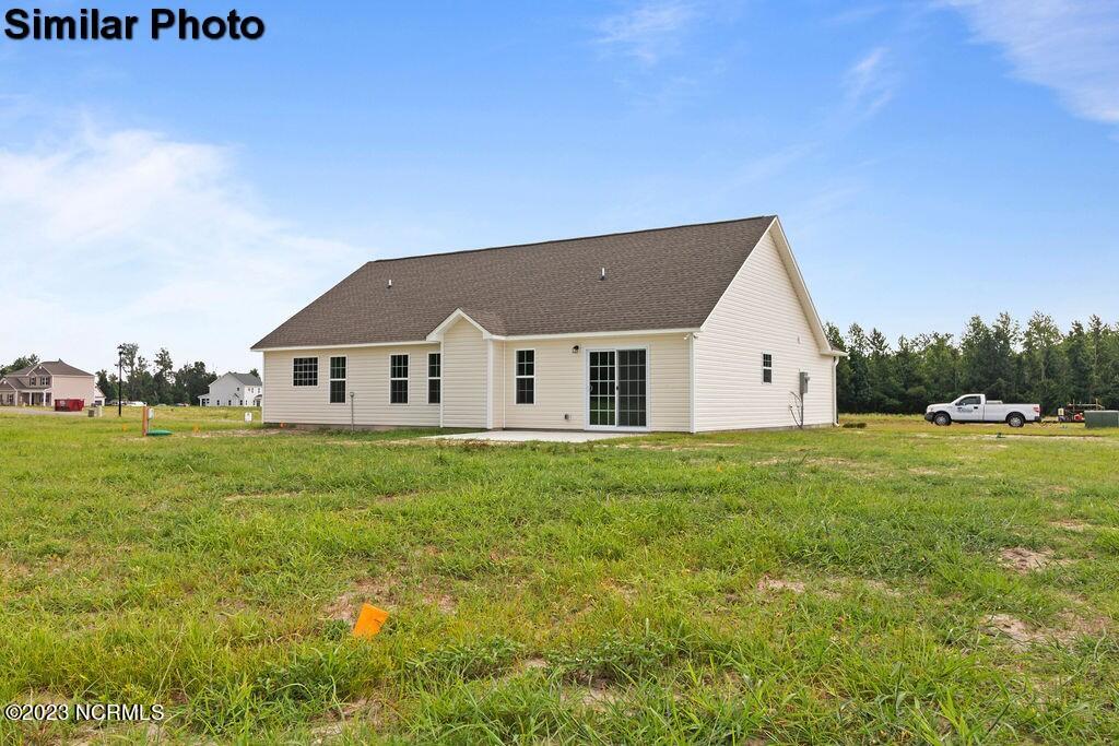 521 E Black Water Lane