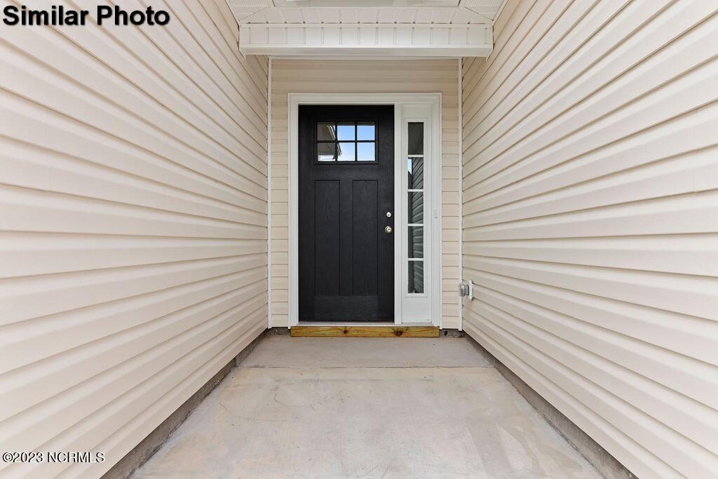 521 E Black Water Lane