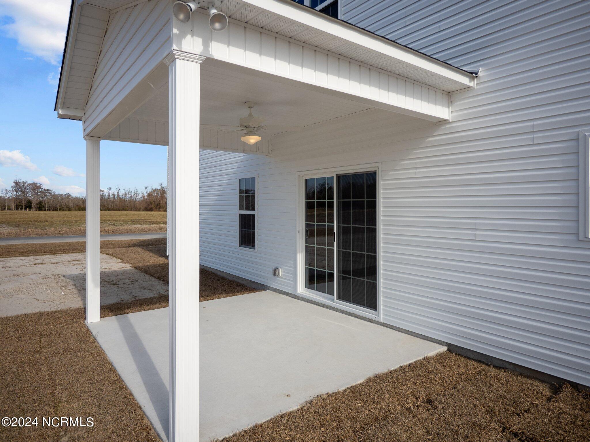 401 W Black Water Lane