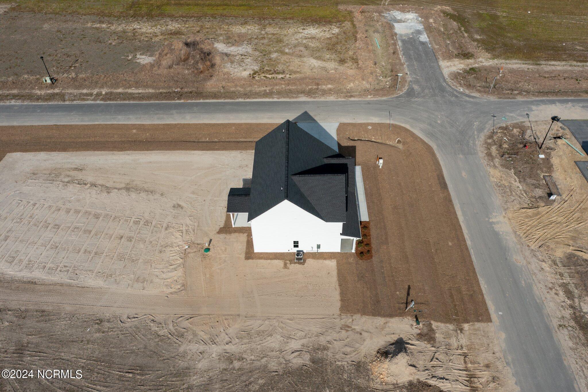 401 W Black Water Lane