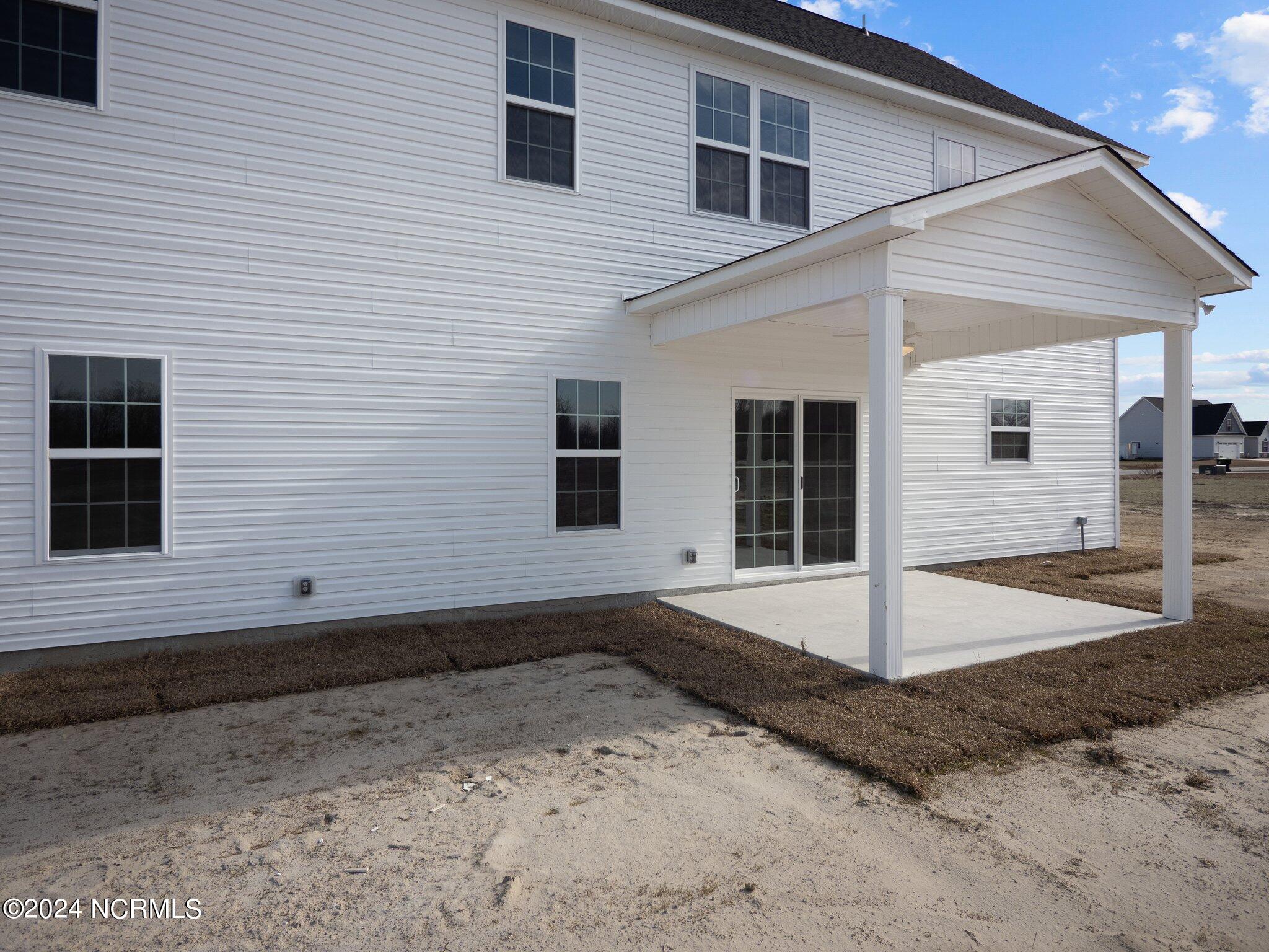 401 W Black Water Lane