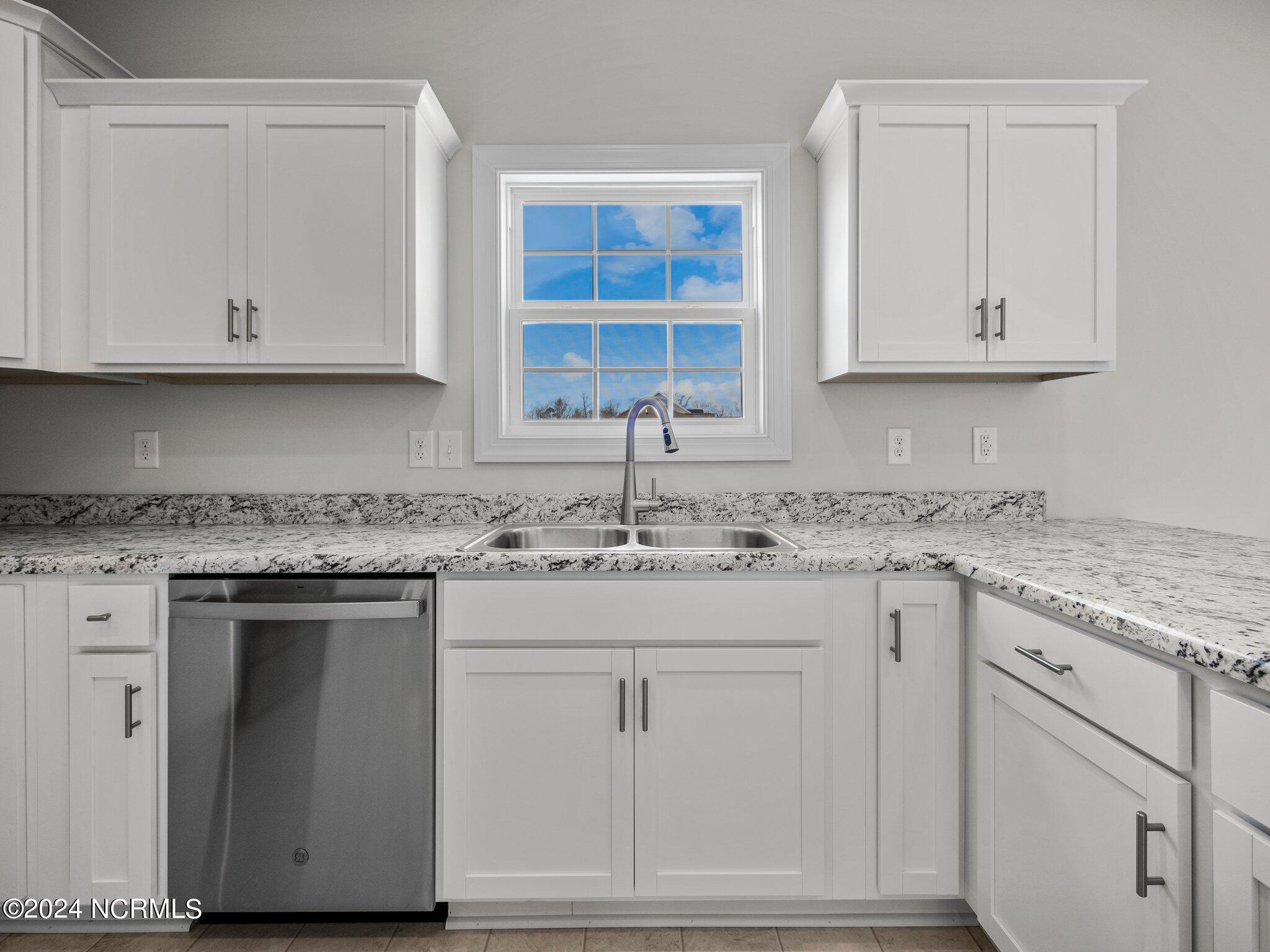 401 W Black Water Lane