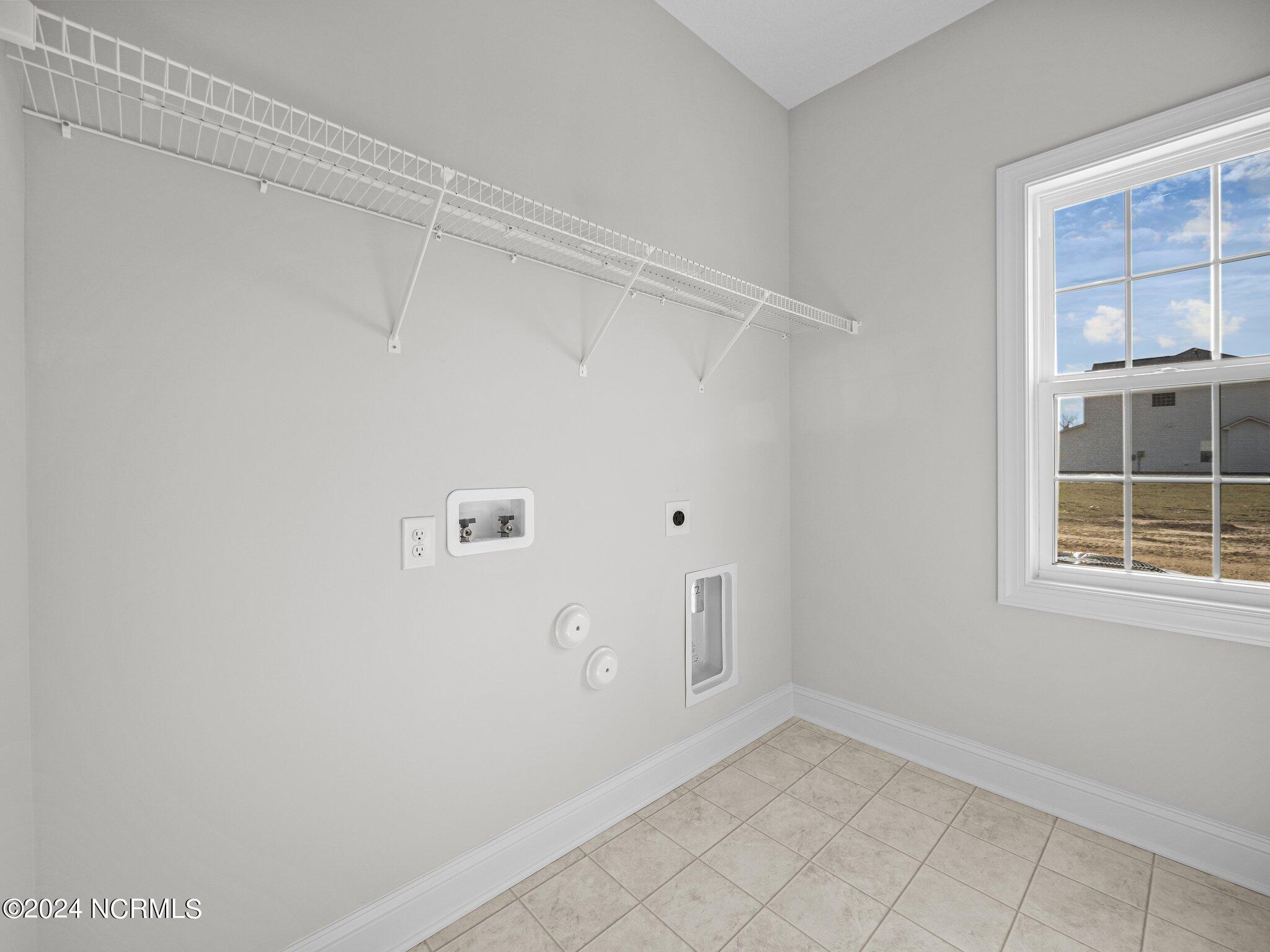 401 W Black Water Lane