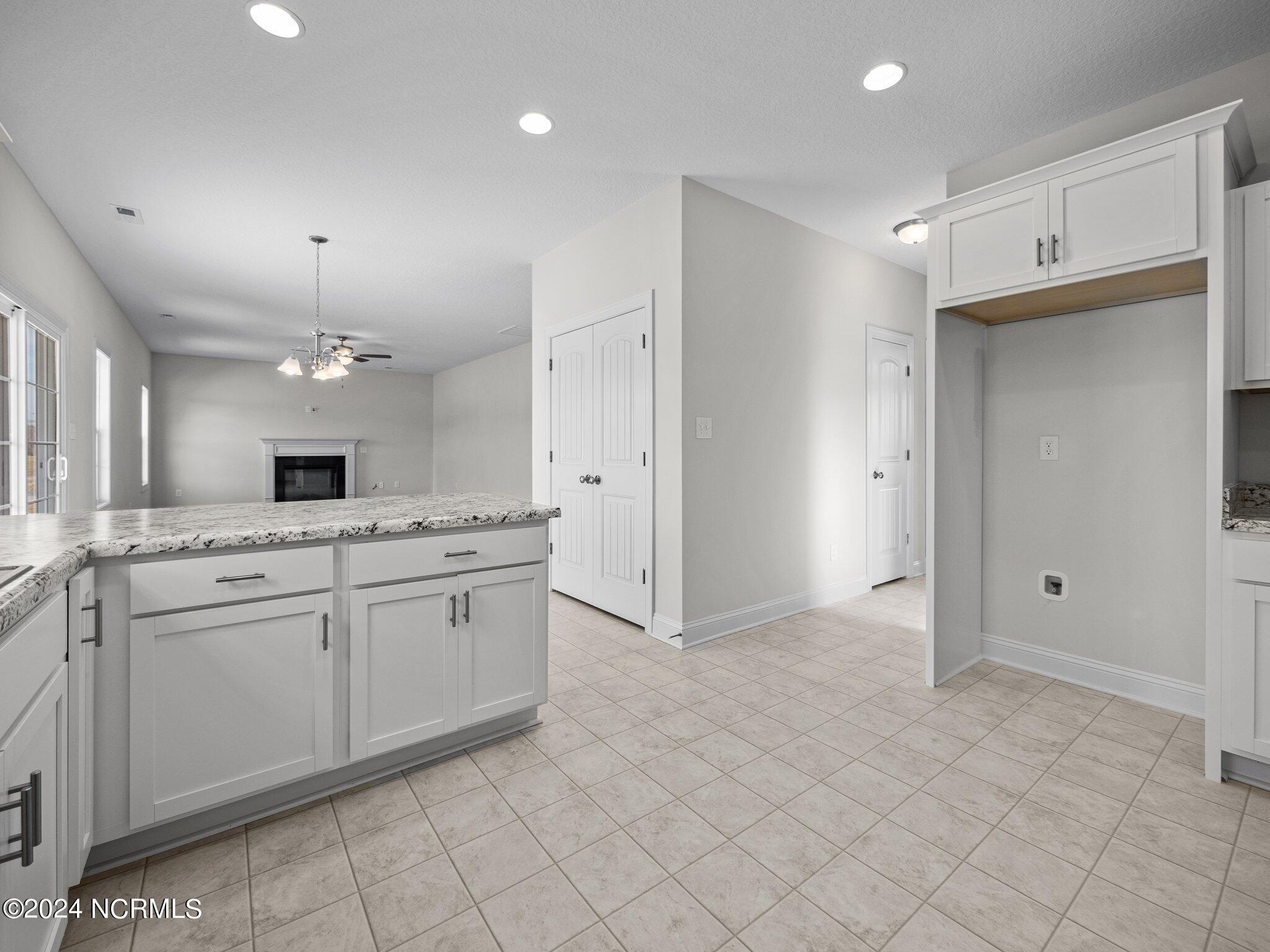 401 W Black Water Lane