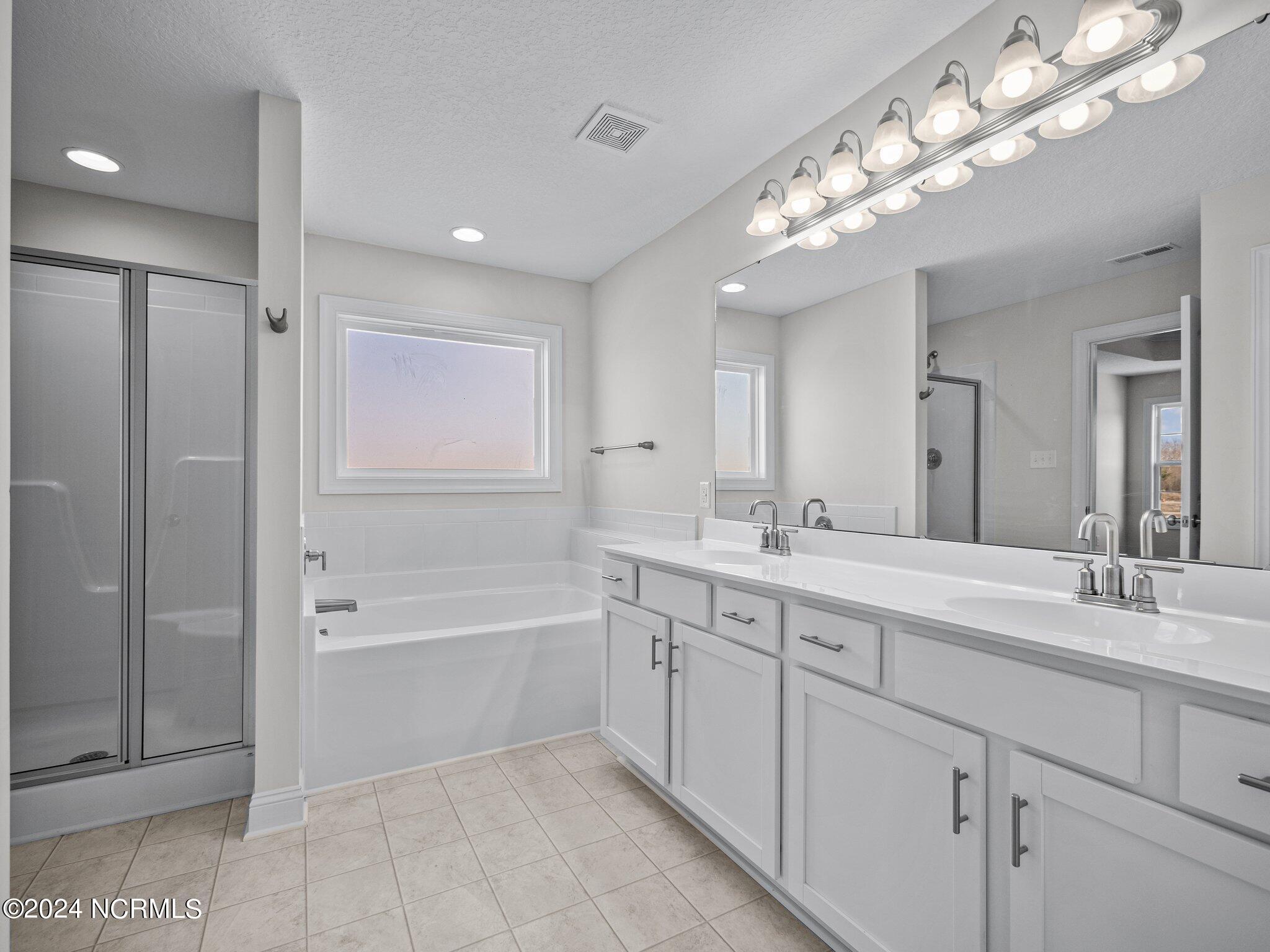 401 W Black Water Lane