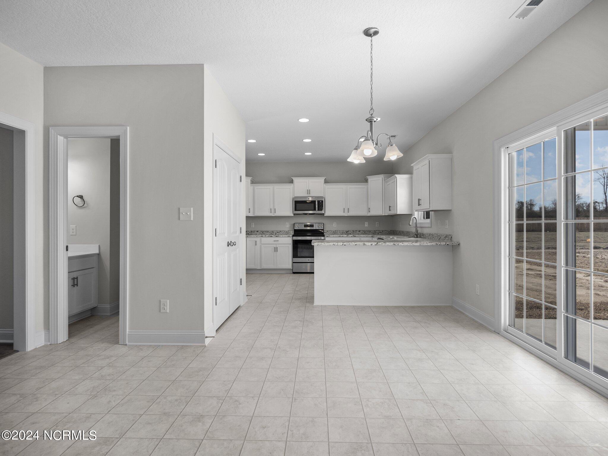 401 W Black Water Lane