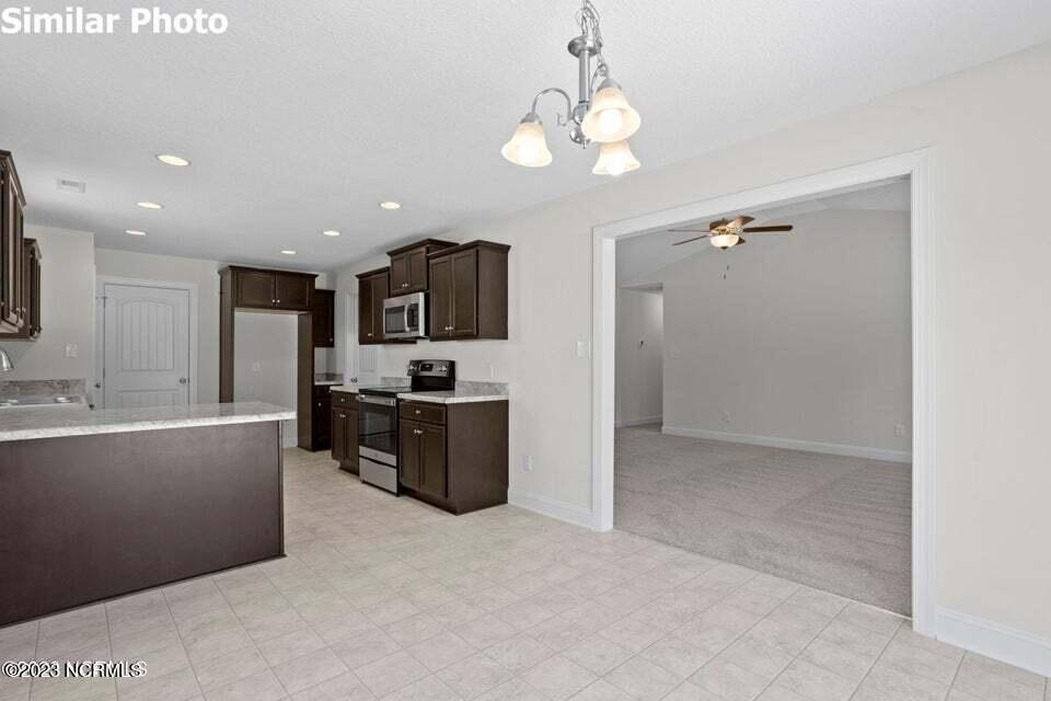 405 W Black Water Lane