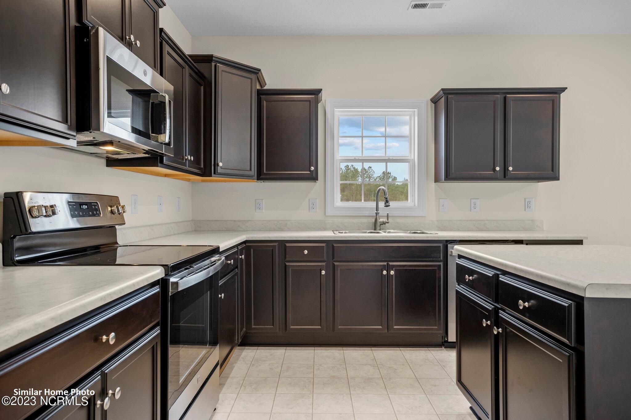 406 W Black Water Lane