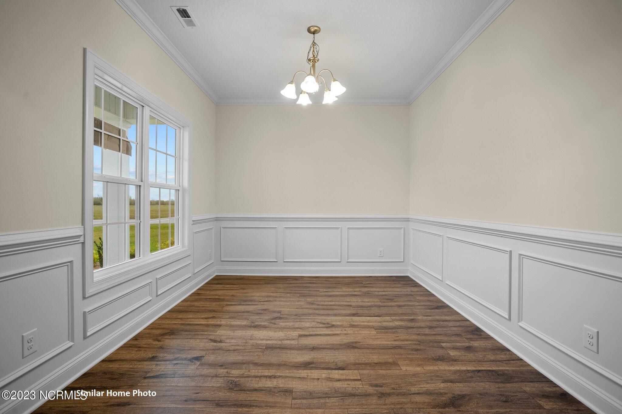 406 W Black Water Lane