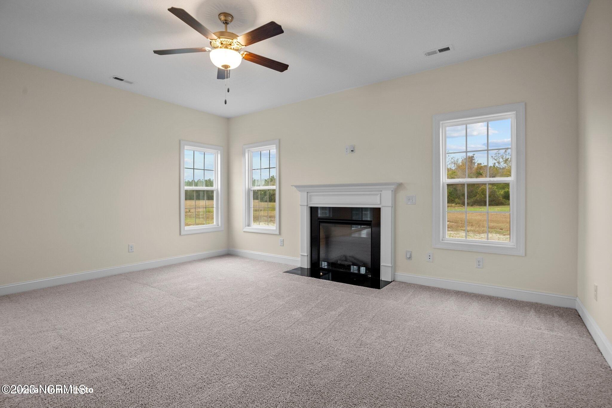 406 W Black Water Lane