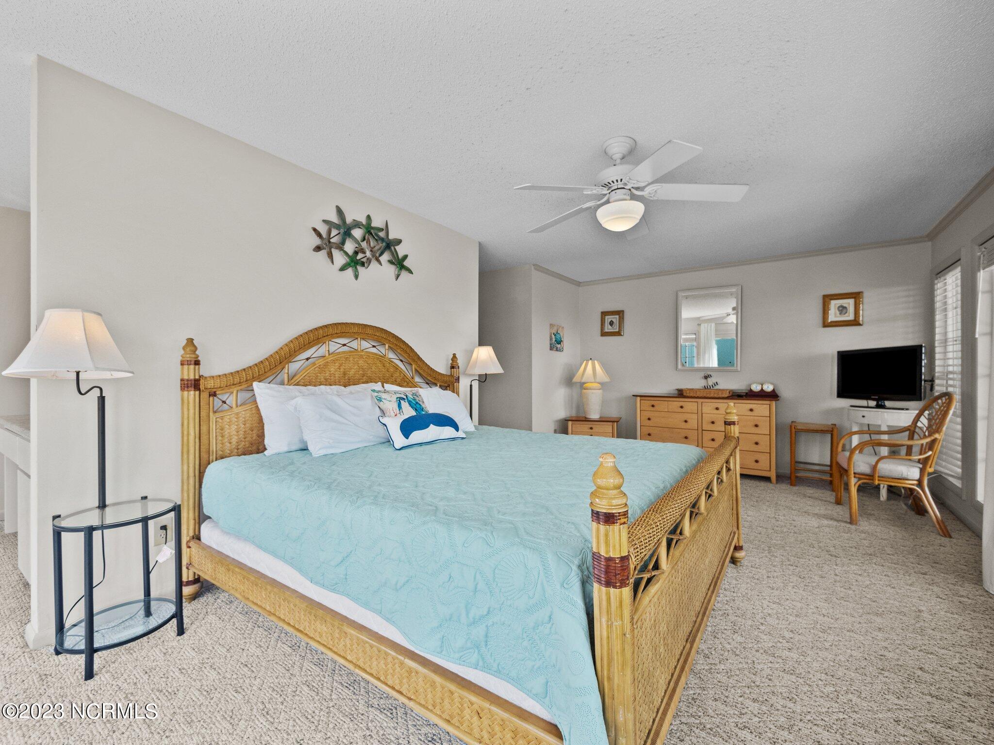 5701 Ocean Drive, E & W