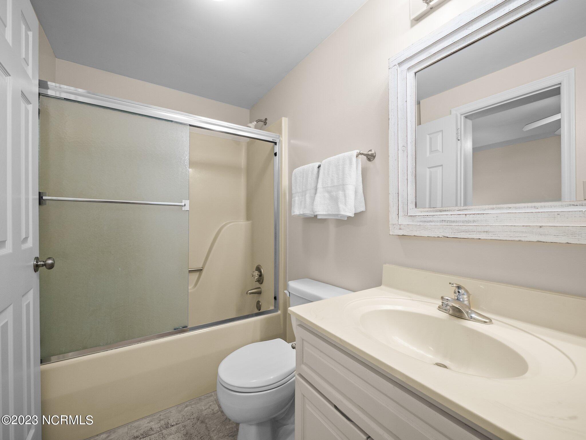 5701 Ocean Drive, E & W