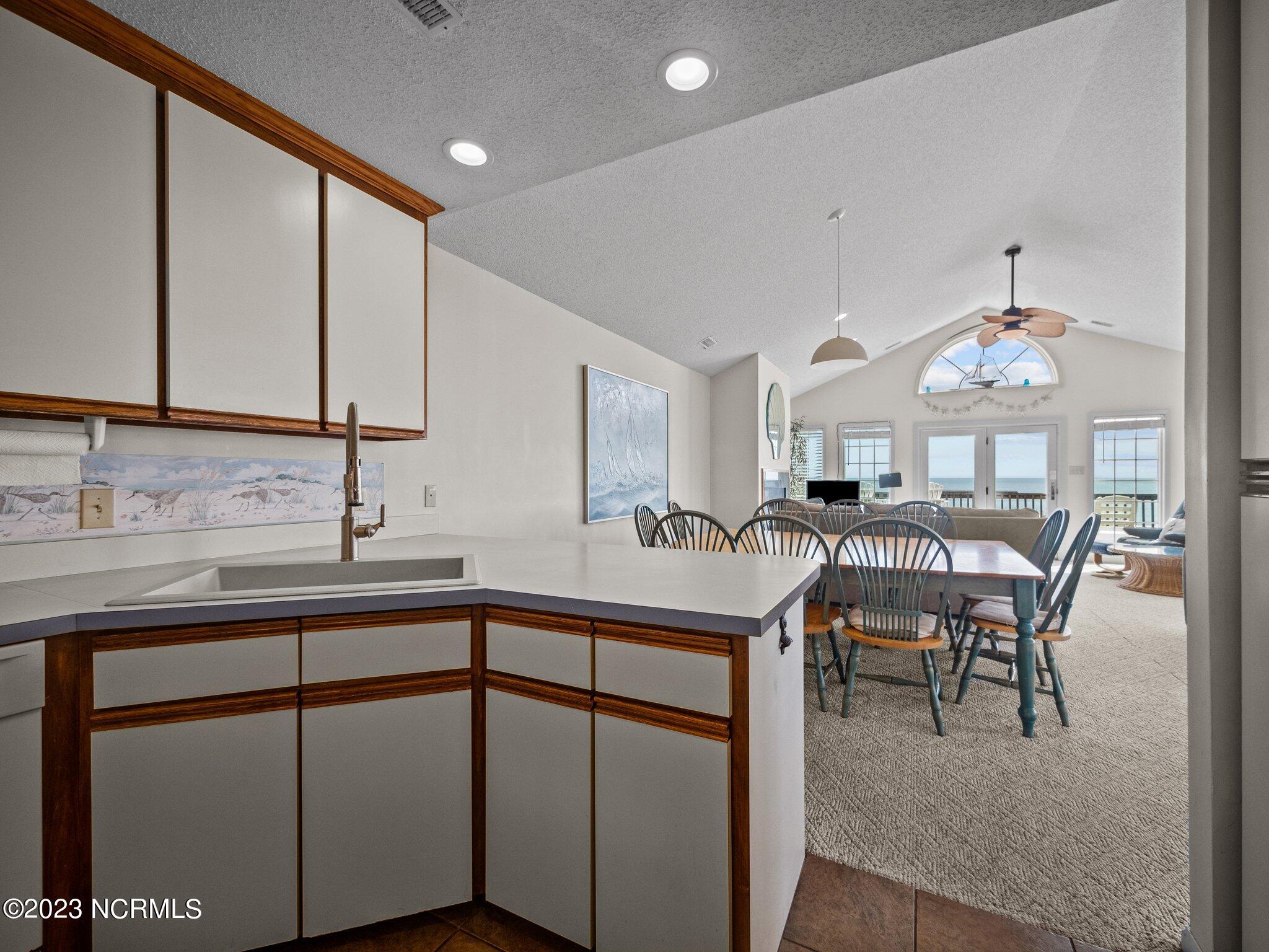 5701 Ocean Drive, E & W