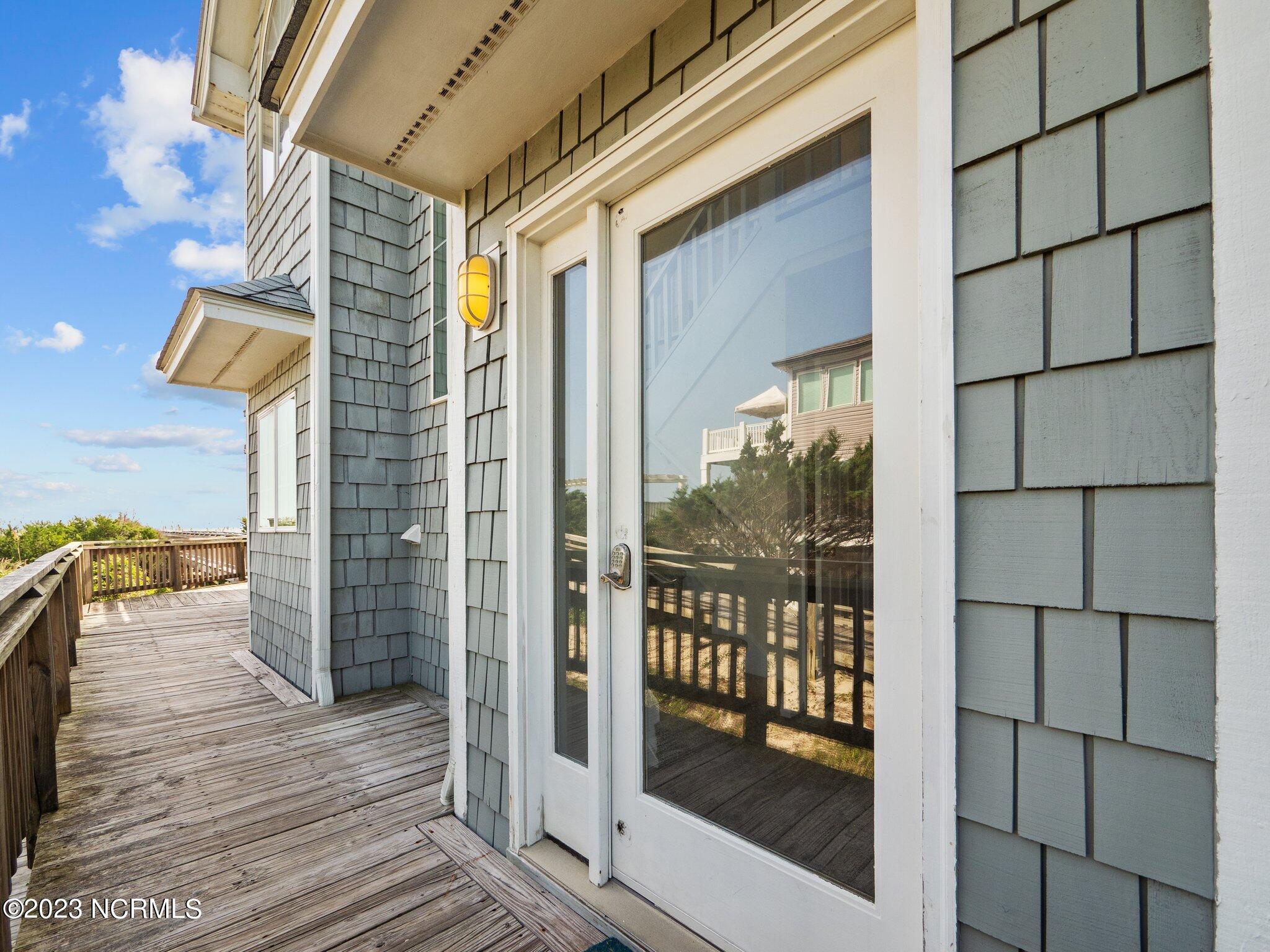 5701 Ocean Drive, E & W