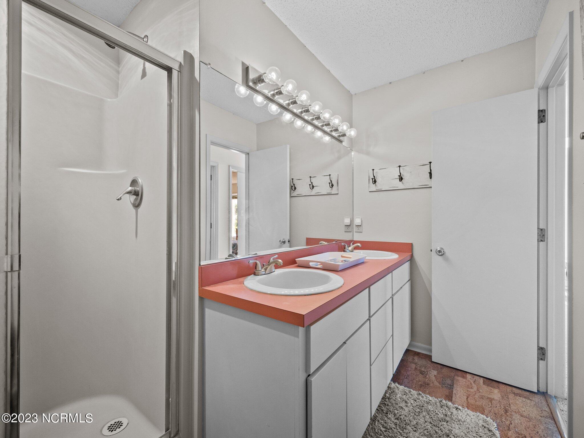 5701 Ocean Drive, E & W