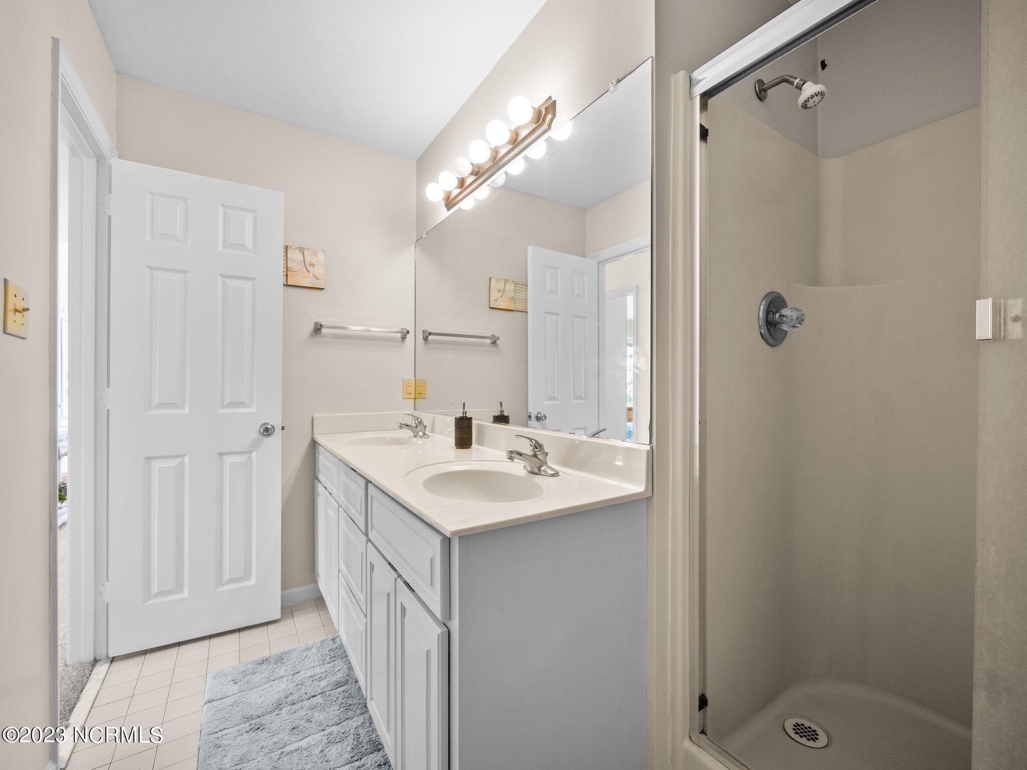 5701 Ocean Drive, E & W