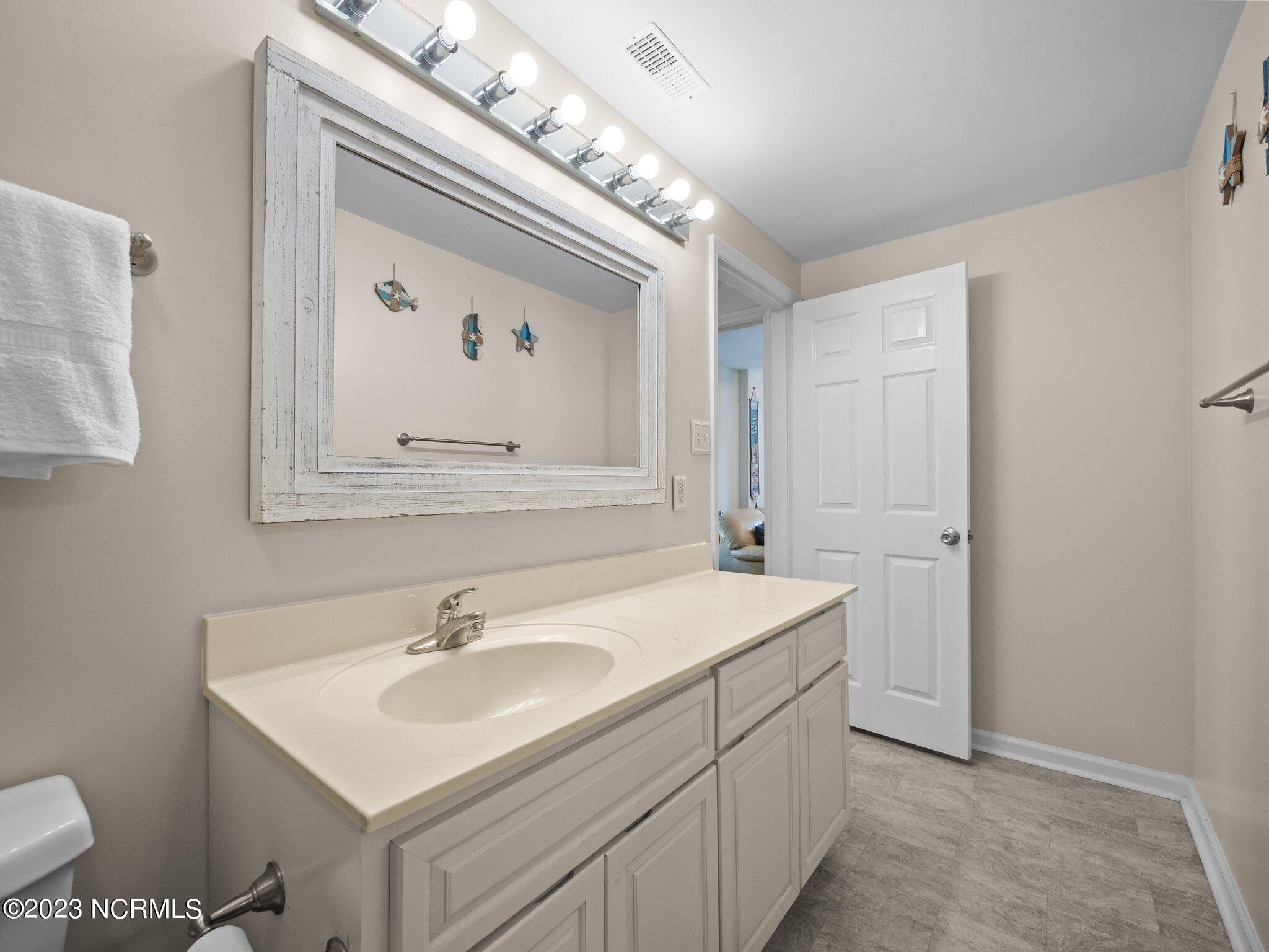 5701 Ocean Drive, E & W