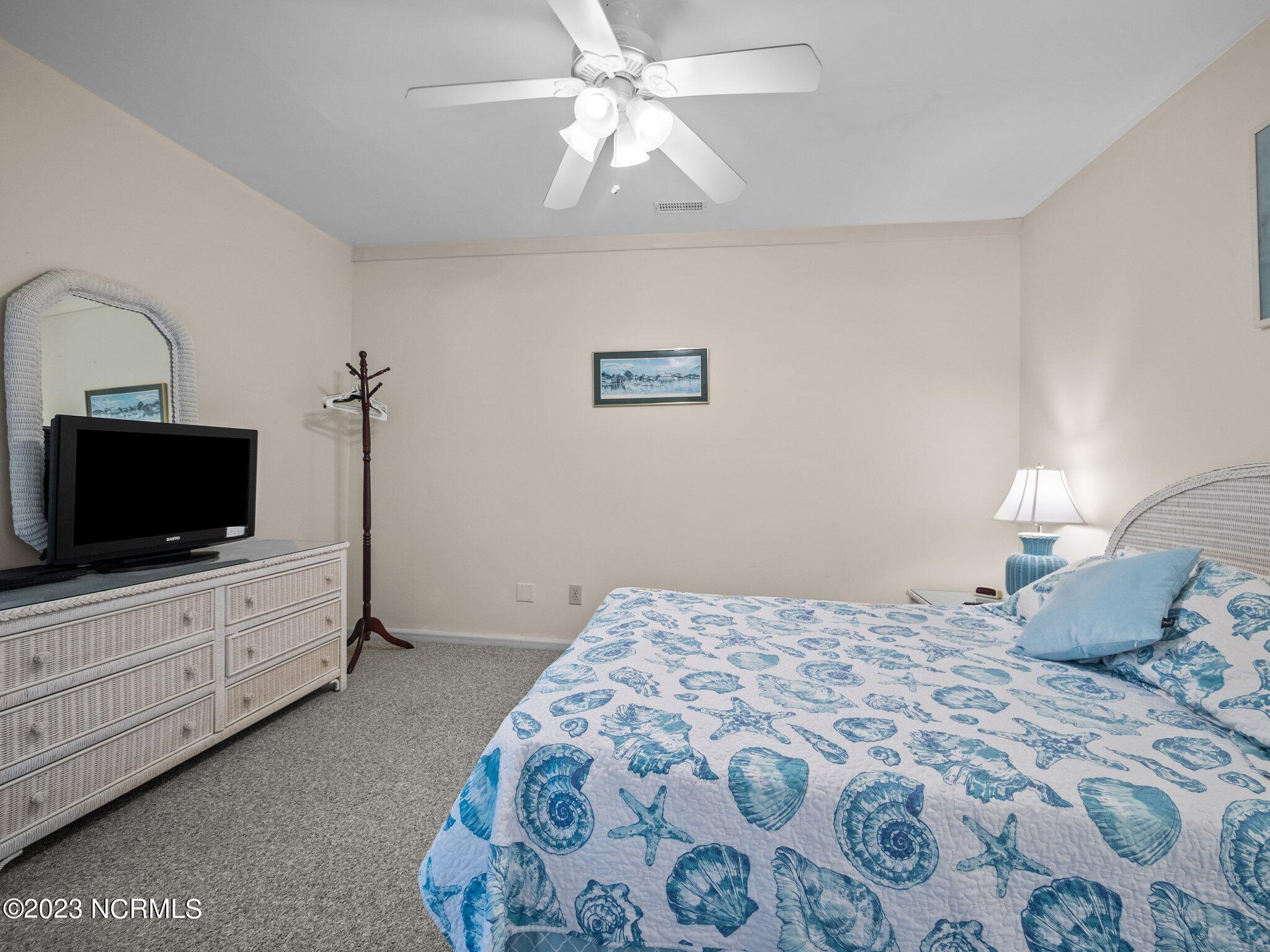 5701 Ocean Drive, E & W