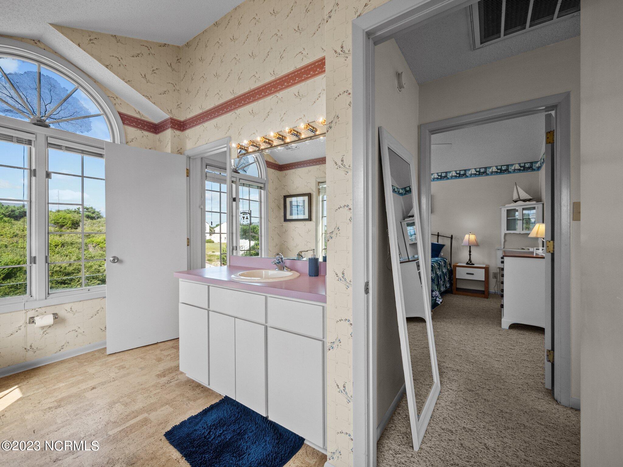 5701 Ocean Drive, E & W