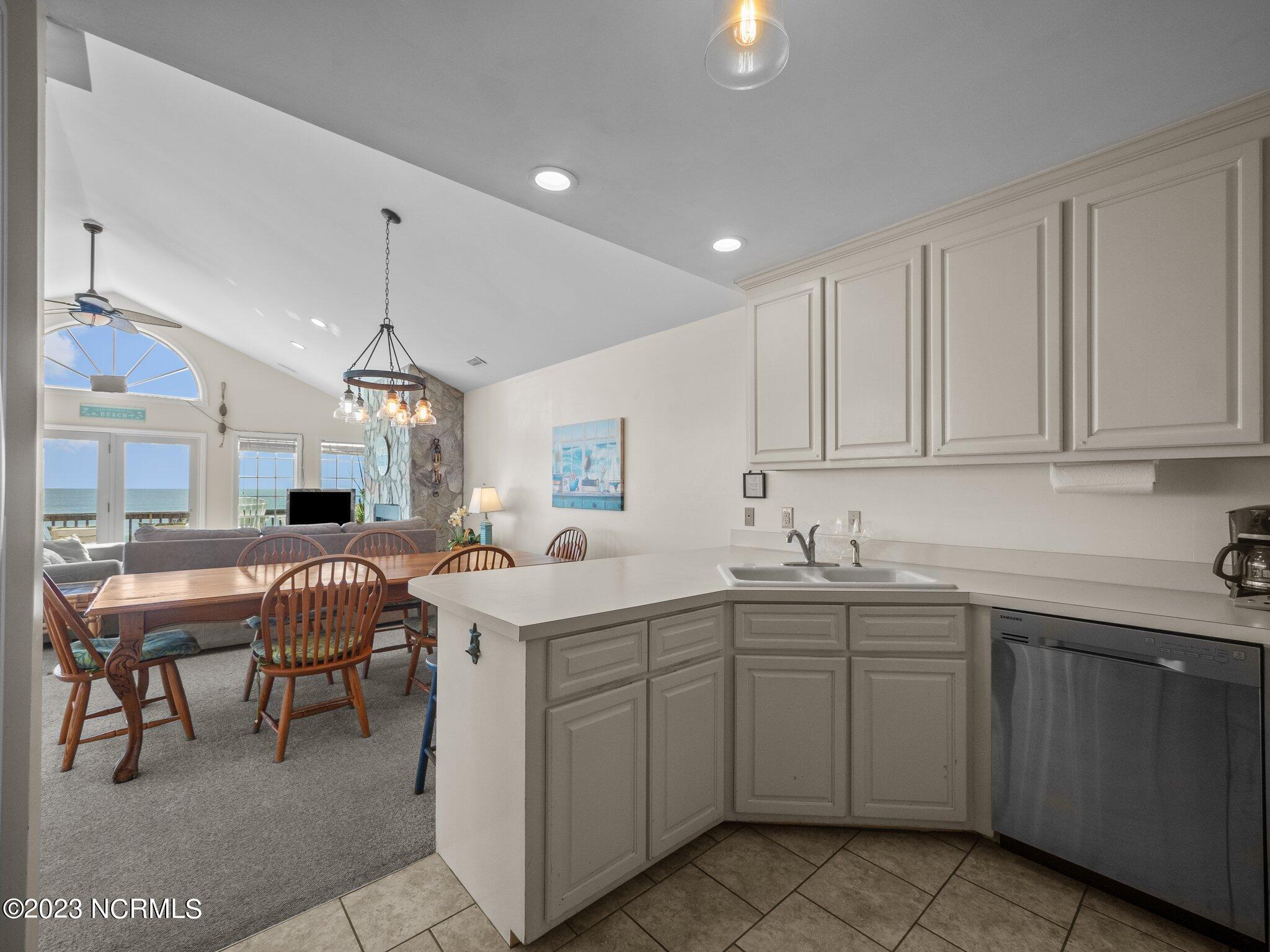 5701 Ocean Drive, E & W