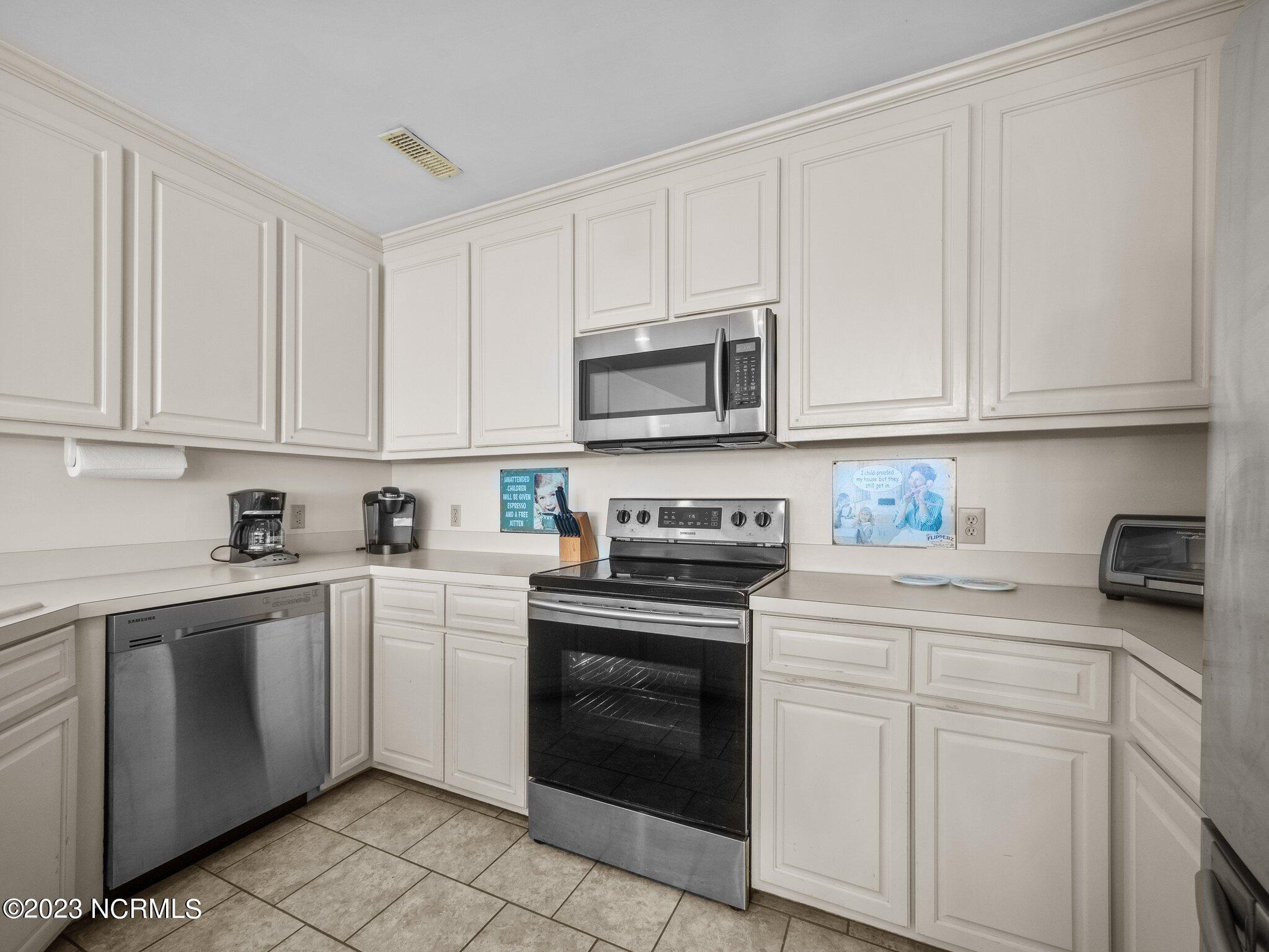 5701 Ocean Drive, E & W