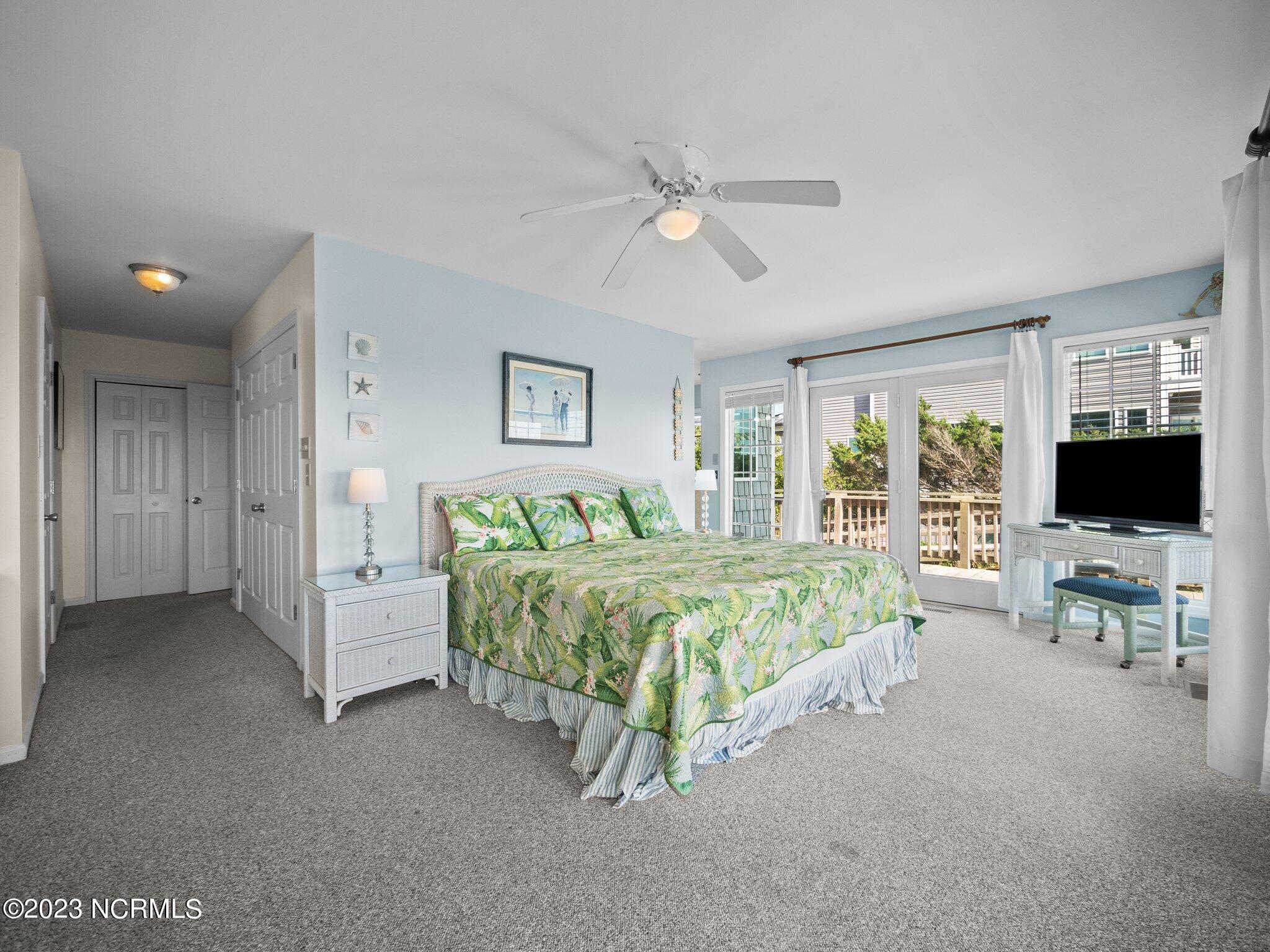 5701 Ocean Drive, E & W