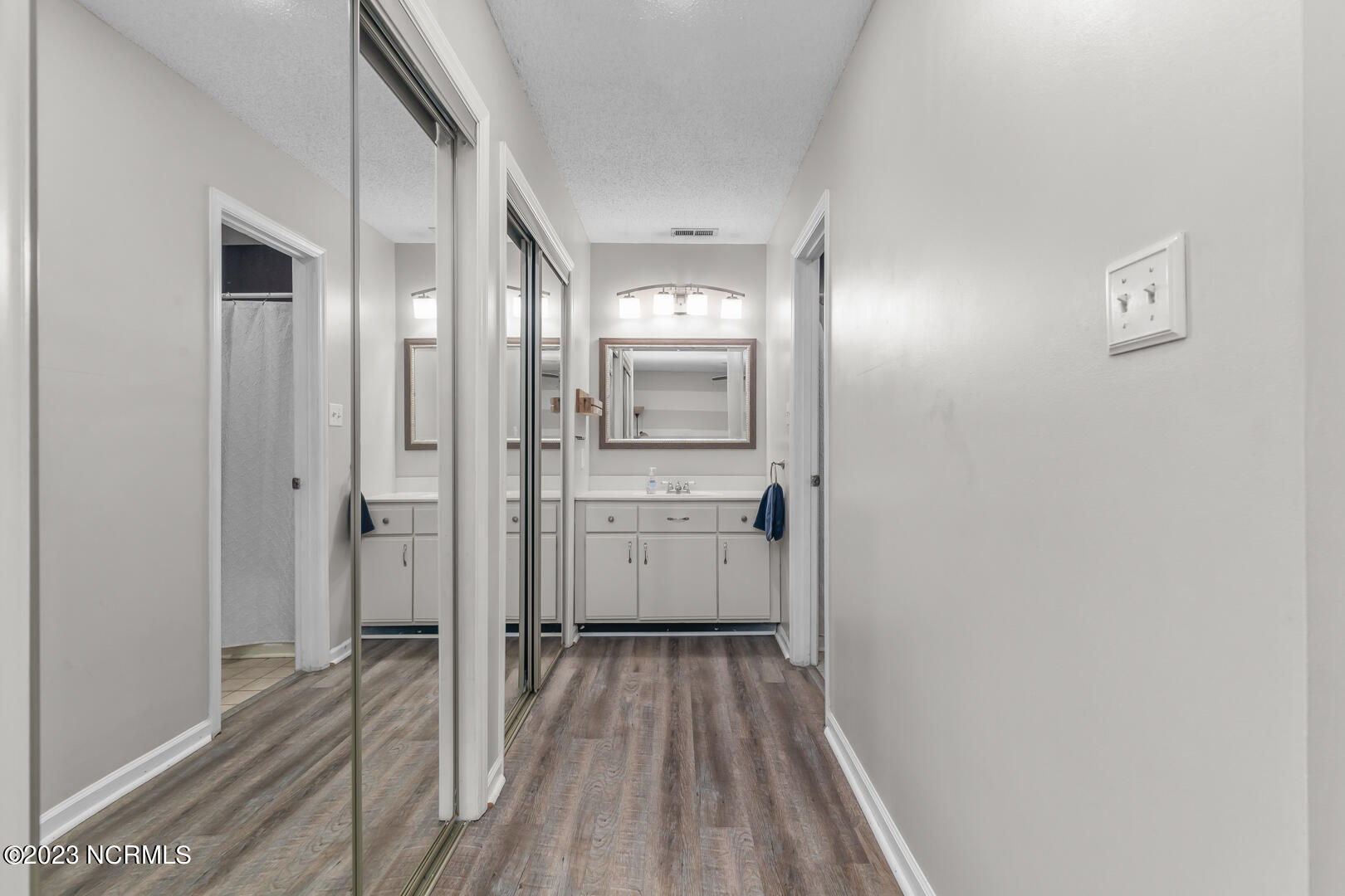 500 Fieldstone Place