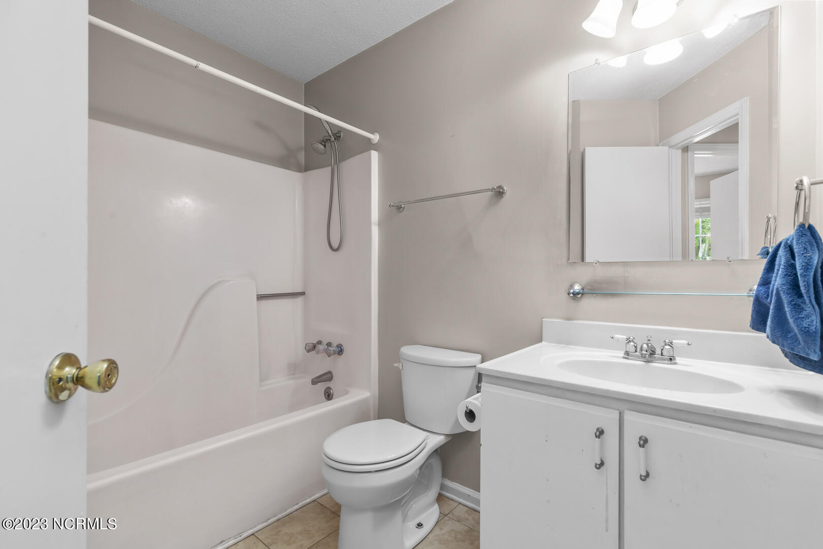 500 Fieldstone Place