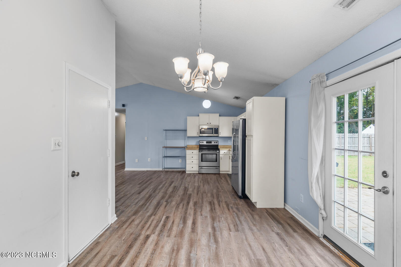 500 Fieldstone Place