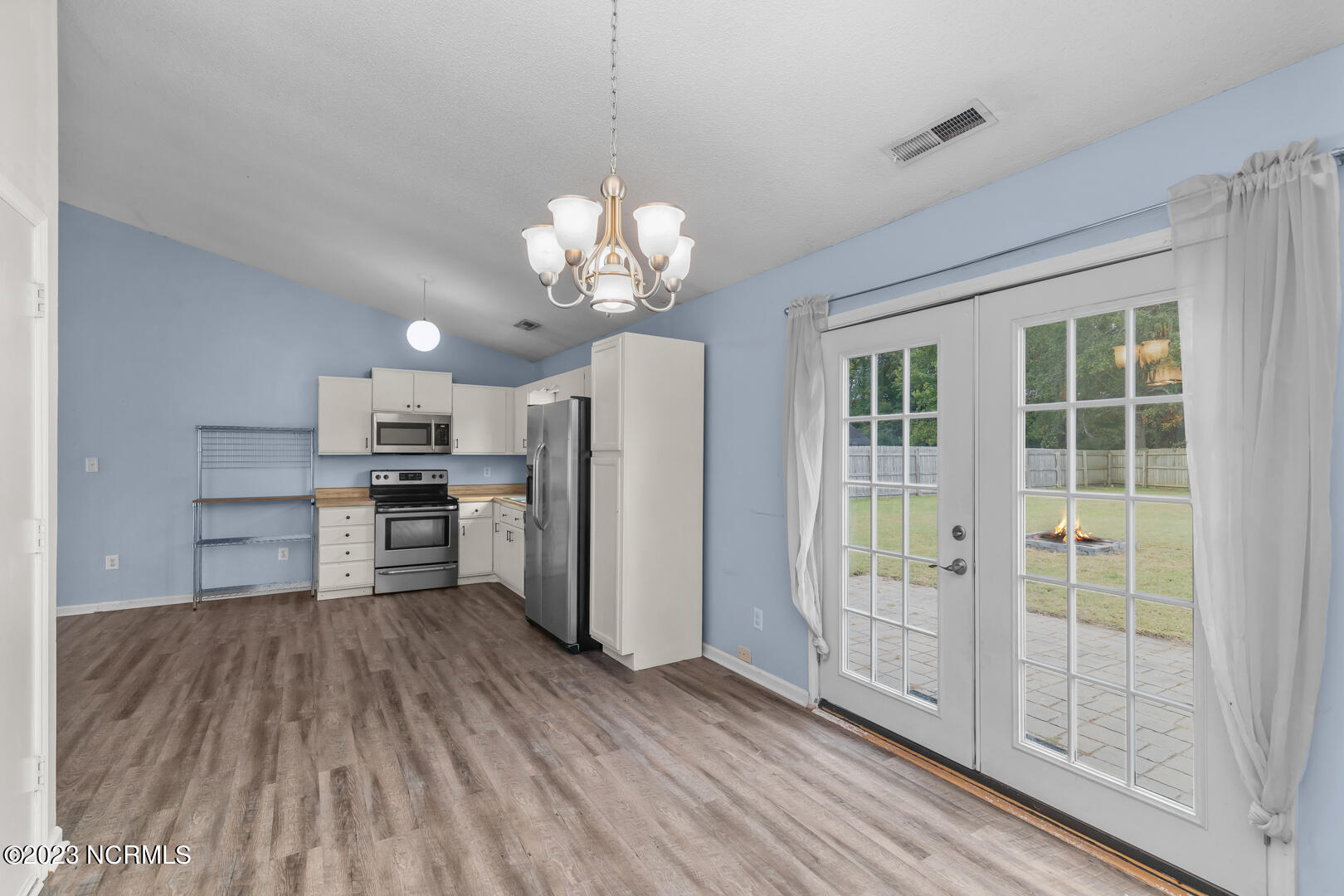 500 Fieldstone Place