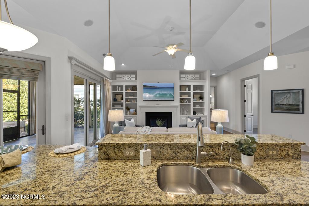 2627 Sugargrove Trail NE