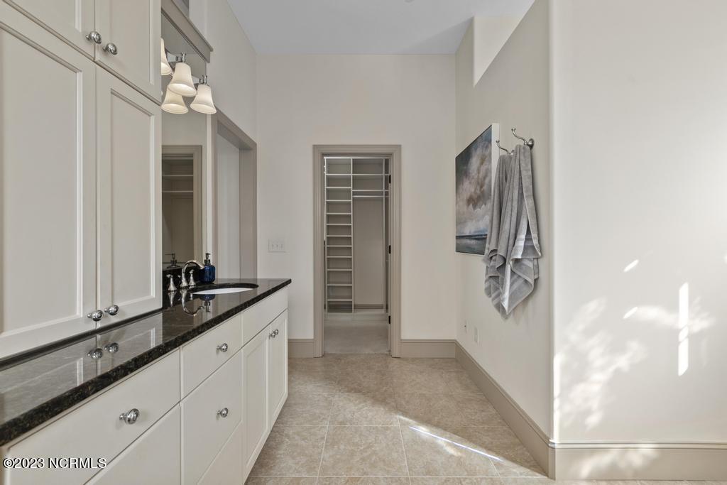 2627 Sugargrove Trail NE