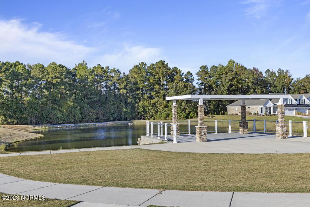 2627 Sugargrove Trail NE