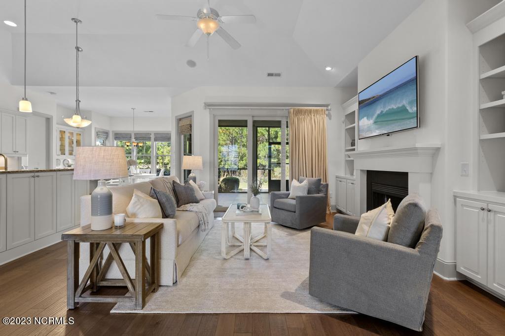 2627 Sugargrove Trail NE