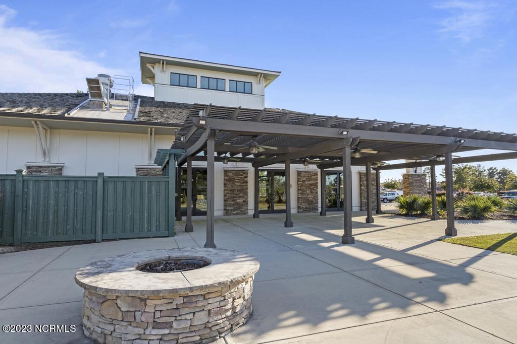 2627 Sugargrove Trail NE