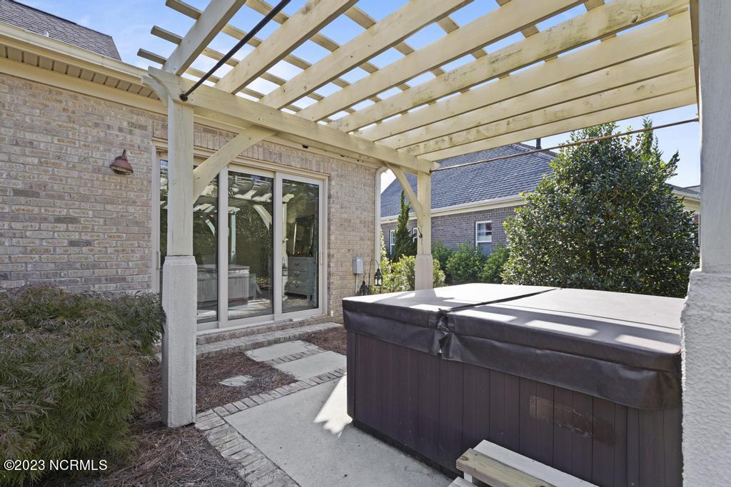 2627 Sugargrove Trail NE