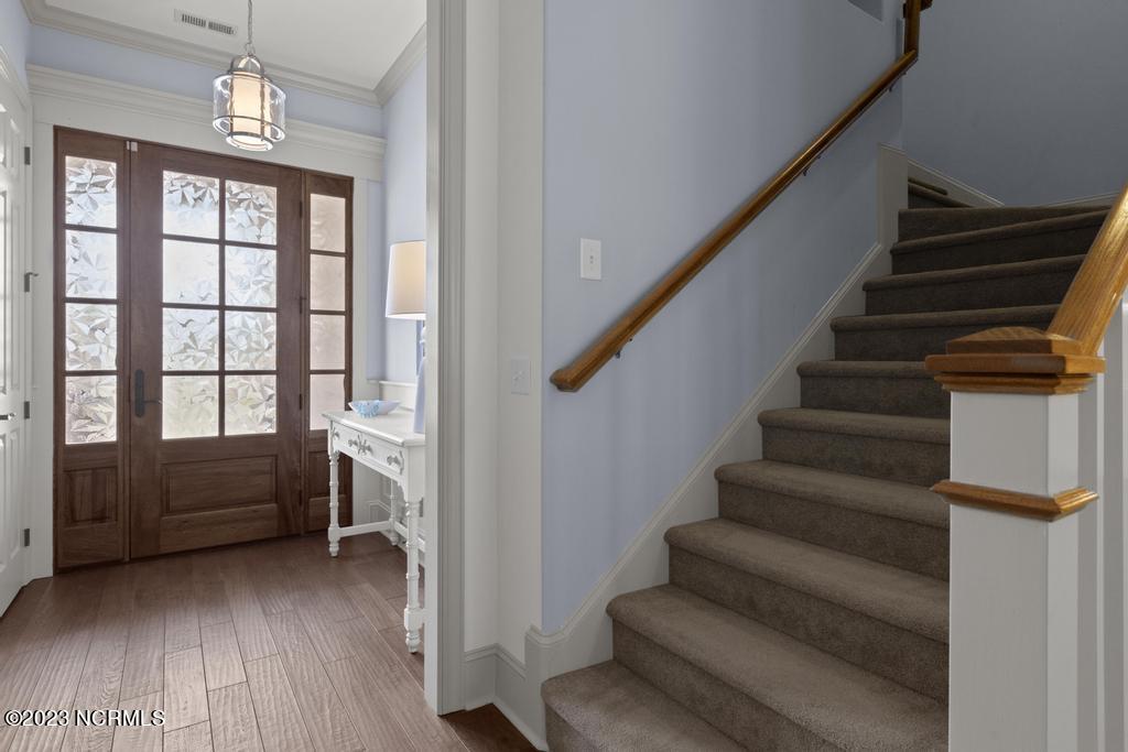 2627 Sugargrove Trail NE