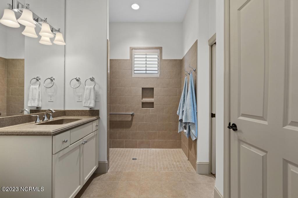 2627 Sugargrove Trail NE